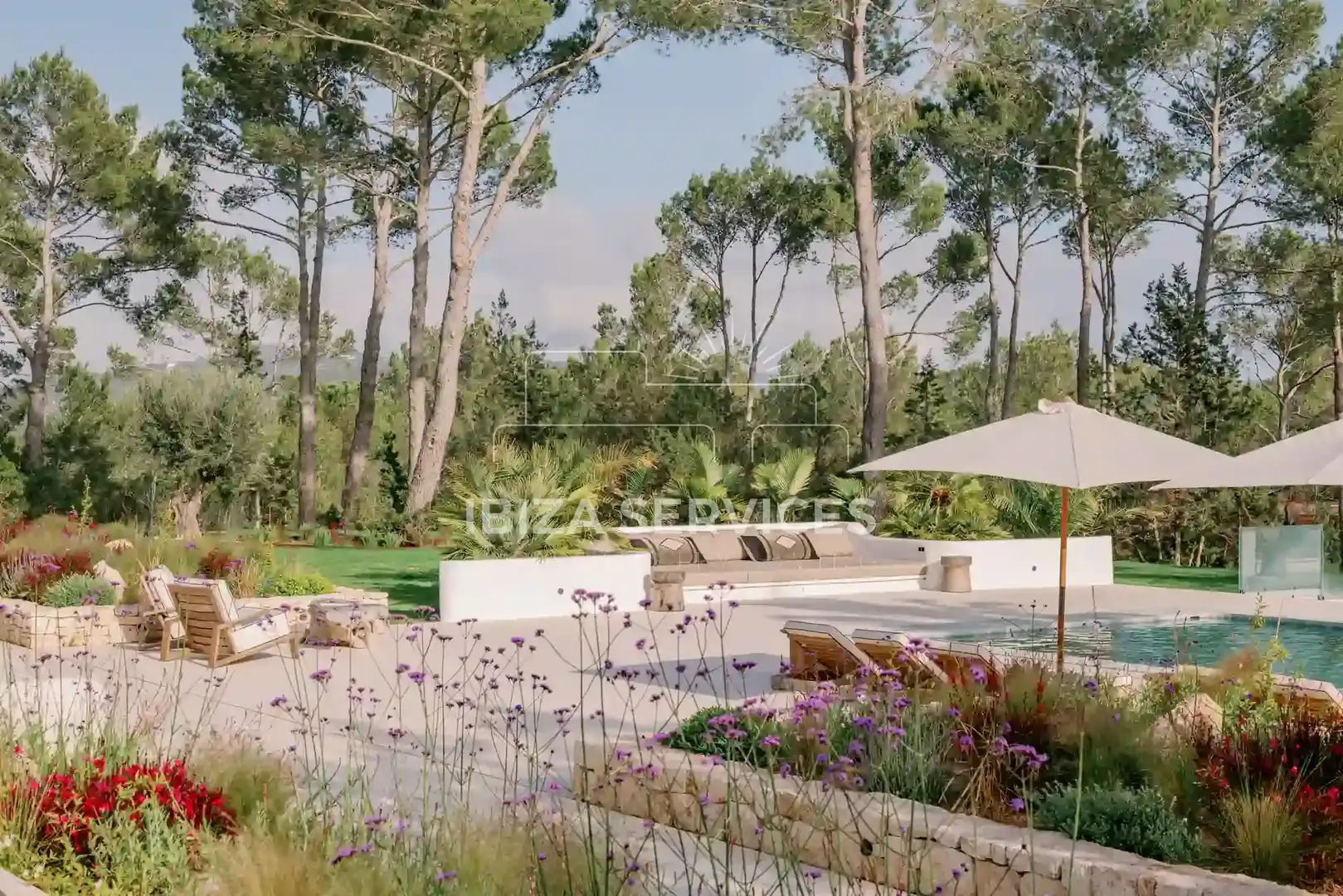 Garten von Haus oder Chalet zum Verkauf in Santa Eulària des Riu mit Klimaanlage und Schwimmbad