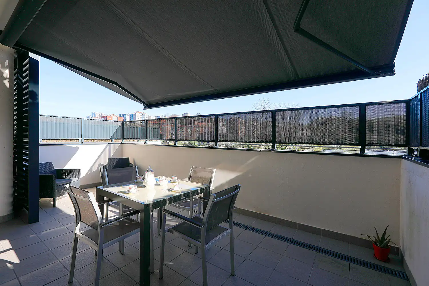 Terrassa de Dúplex en venda en Donostia - San Sebastián  amb Aire condicionat, Terrassa i Moblat