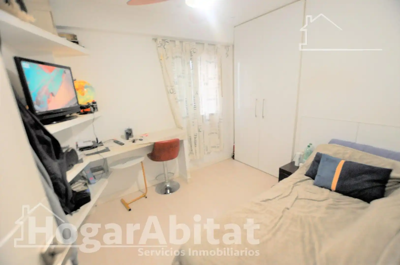 Habitación de Piso en venta en Valencia con Aire acondicionado y Calefacción