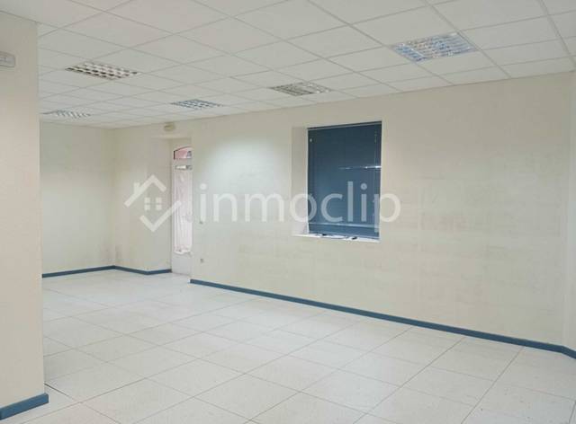 Local comercial en Alquiler en DE PONIENTE en Teso de la Feria - Arrabal