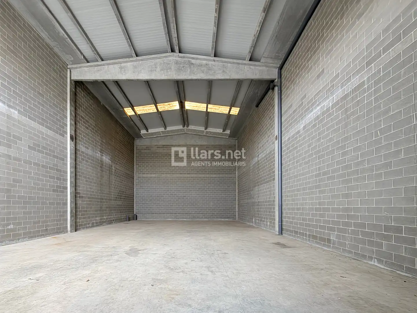 Parking of Industrial buildings for rent in Vilanova i la Geltrú