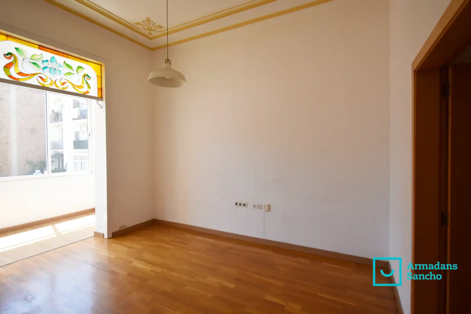 Flat for sale in Barcelona  with Air Conditioner, Parquet flooring and Oven