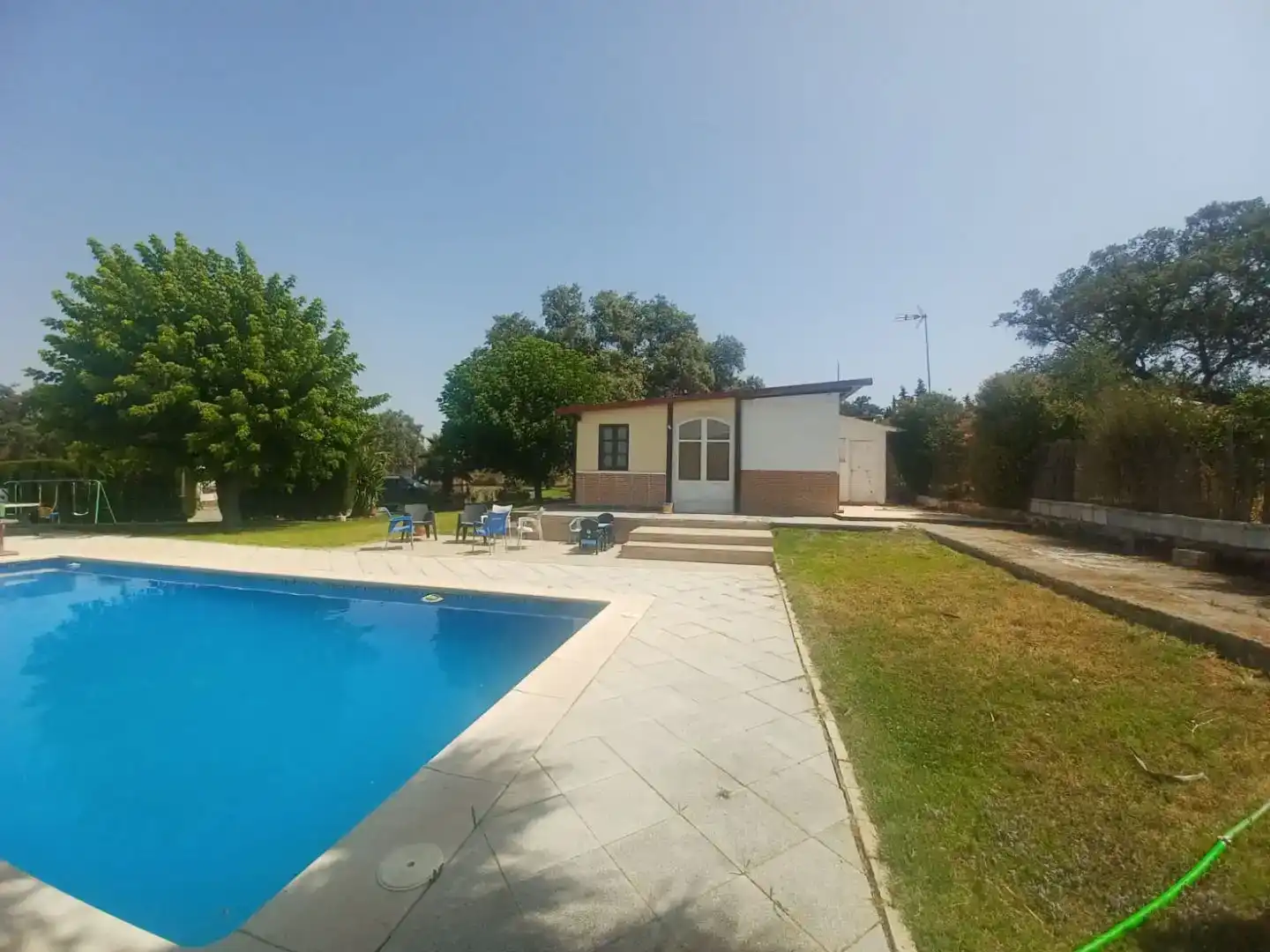Piscina de Casa o xalet en venda en Castilblanco de los Arroyos amb Aire condicionat i Piscina