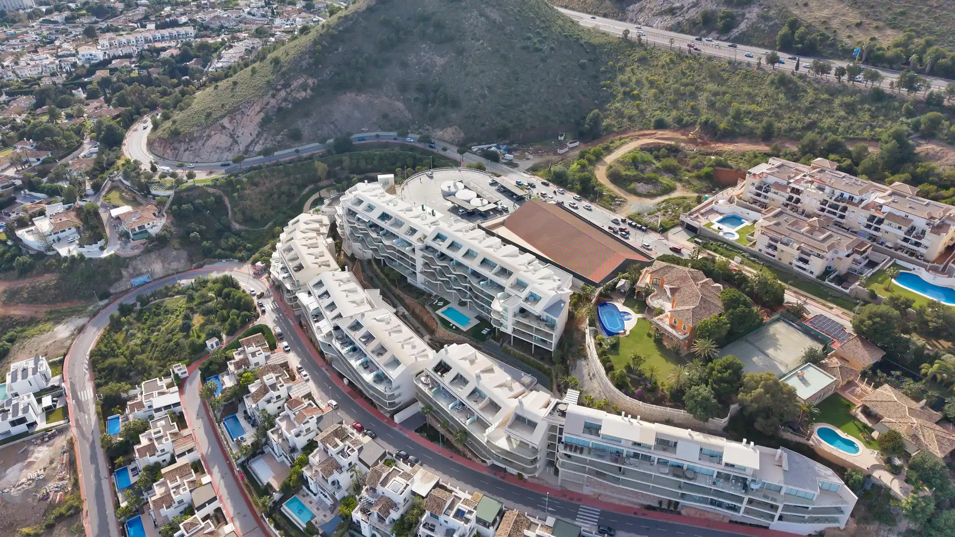 Vista exterior de Ático en venta en Benalmádena con Jardín privado, Alarma y Piscina comunitaria