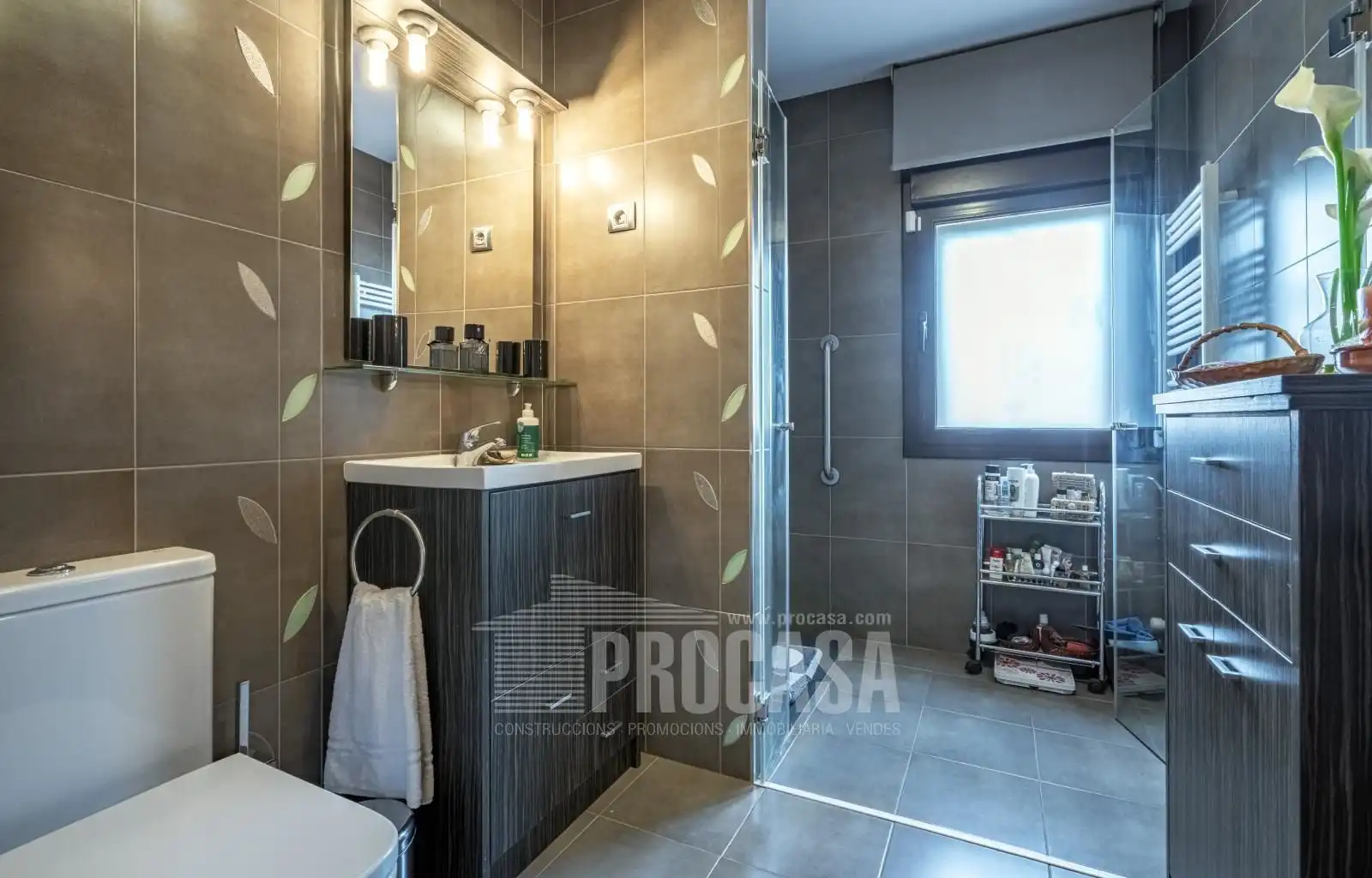 Bathroom of Houses for sale in Masarac i Vilarnadal  with Air Conditioner, Storage room and Swimming Pool