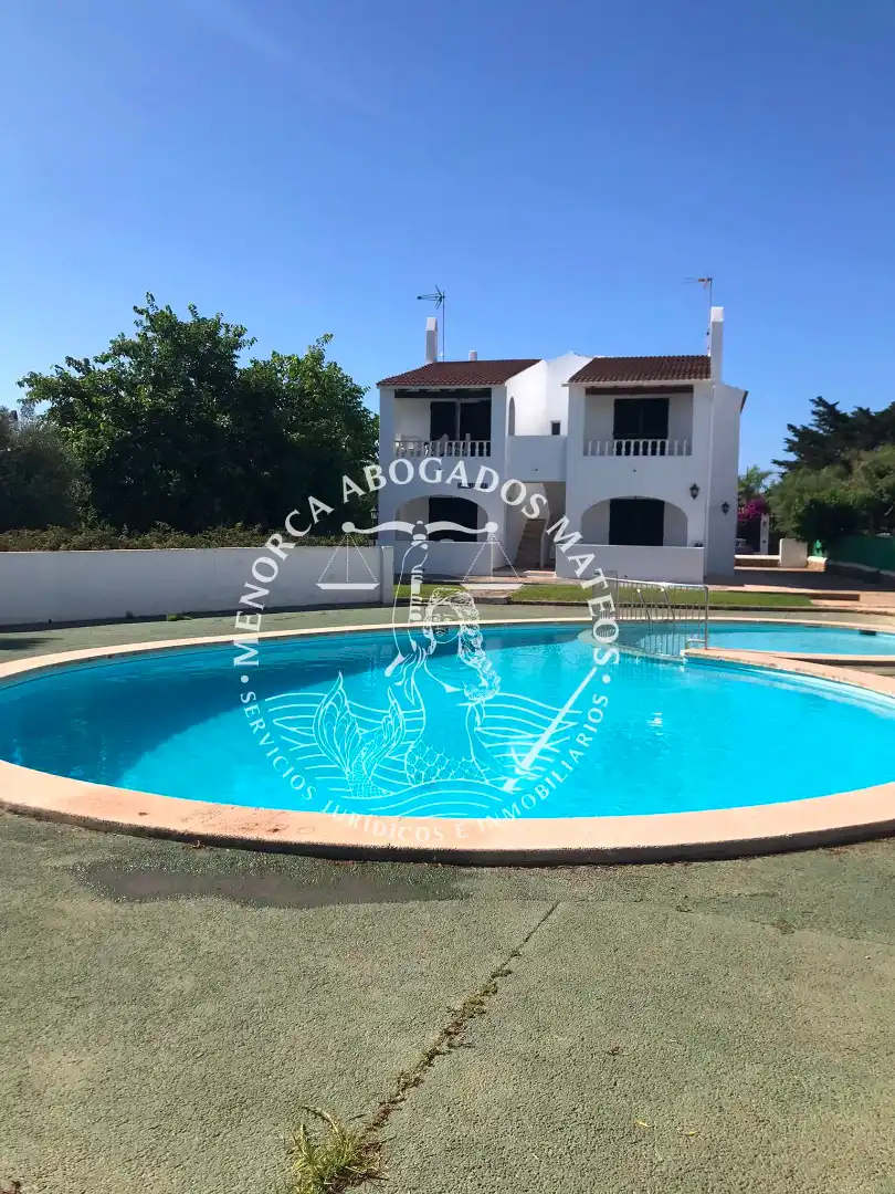Piscina de Apartament de lloguer en Ciutadella de Menorca amb Aire condicionat, Terrassa i Moblat