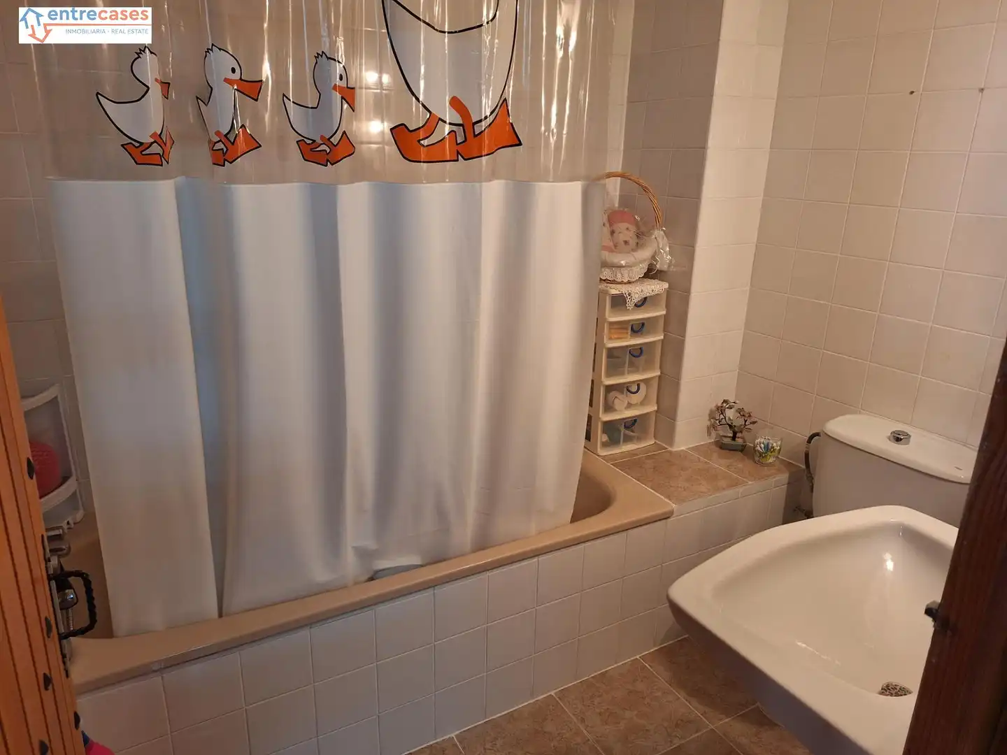 Baño de Planta baja en venta en Gilet con Amueblado y Balcón