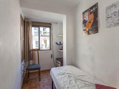 Bedroom of Apartment to share in  Valencia Capital
