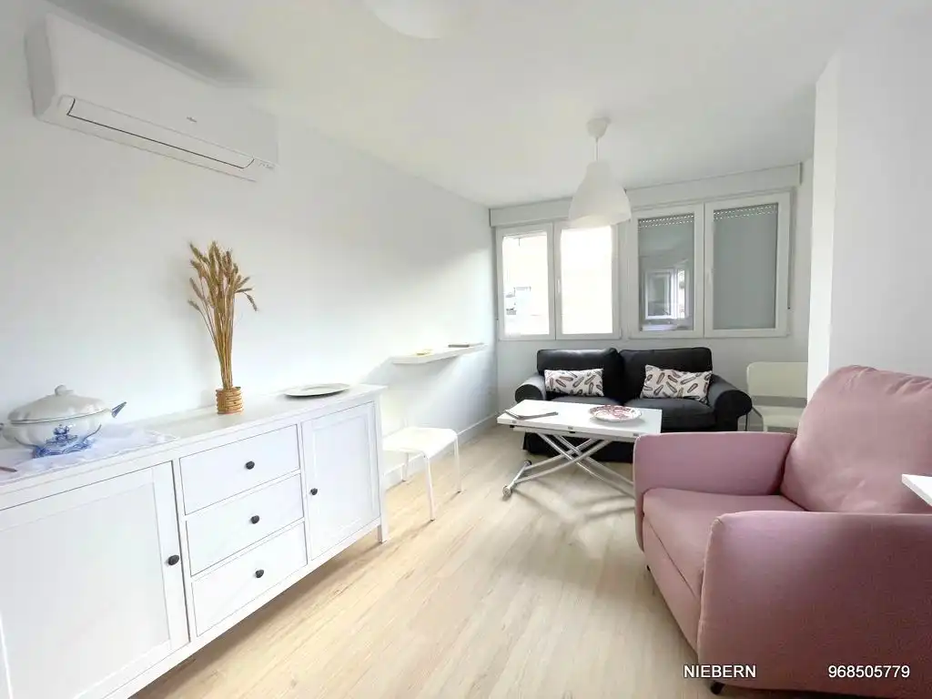 Flat for rent in Casco Antiguo