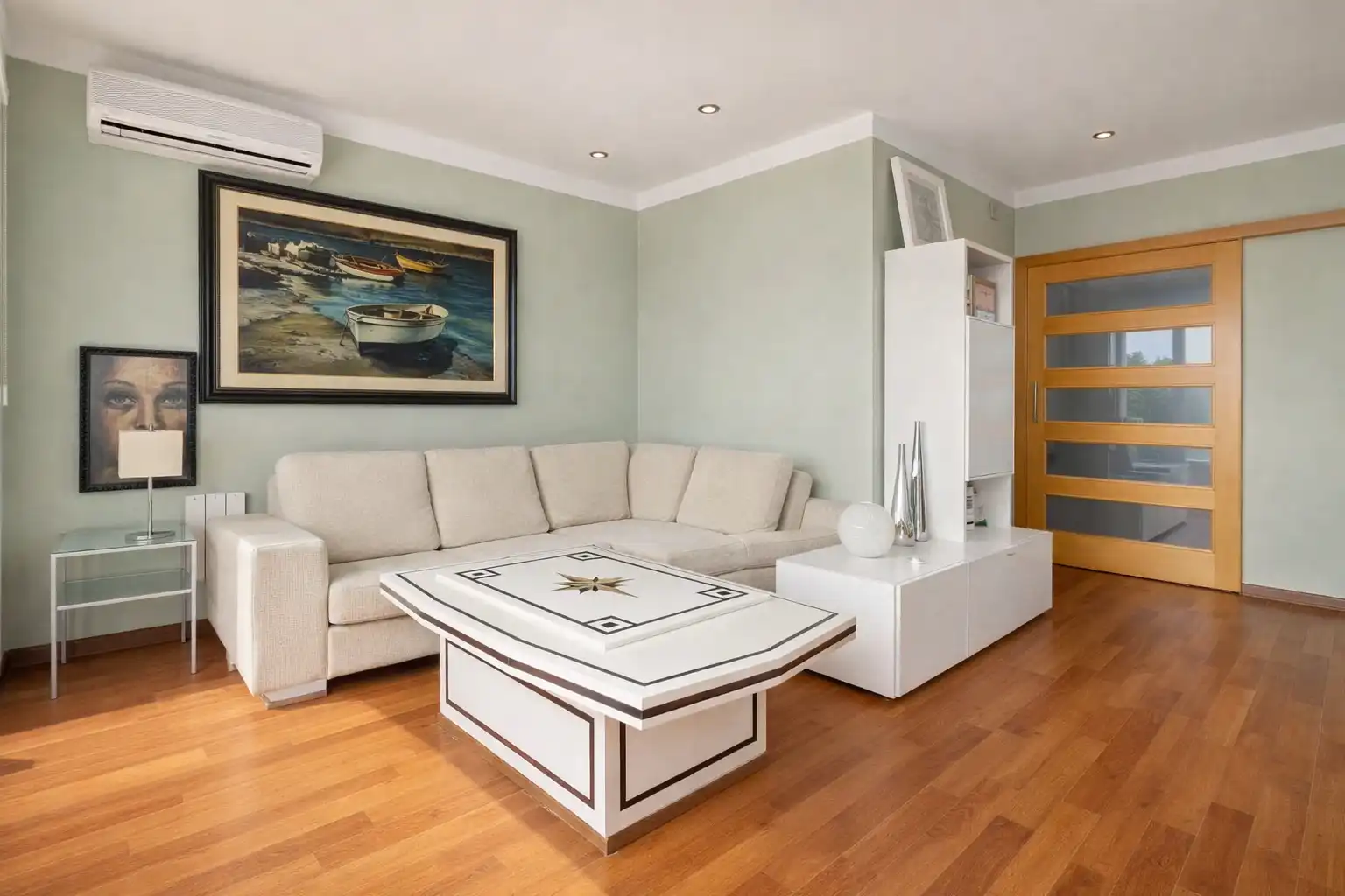 Sala d'estar de Casa o xalet en venda en Roses amb Aire condicionat, Calefacció i Jardí privat
