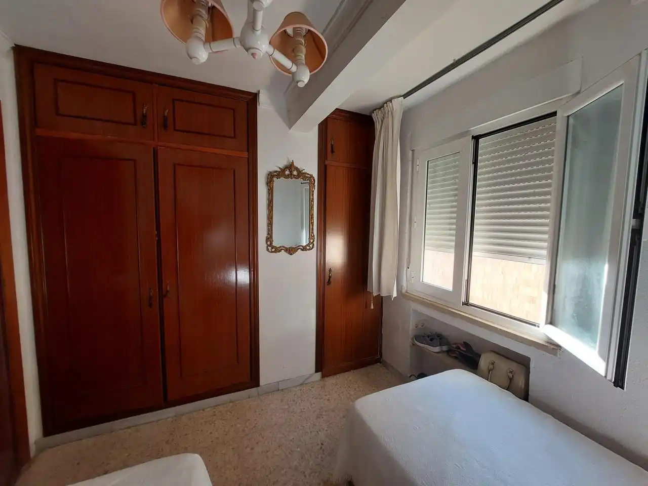 Habitación de Piso de alquiler en Cádiz con Balcón