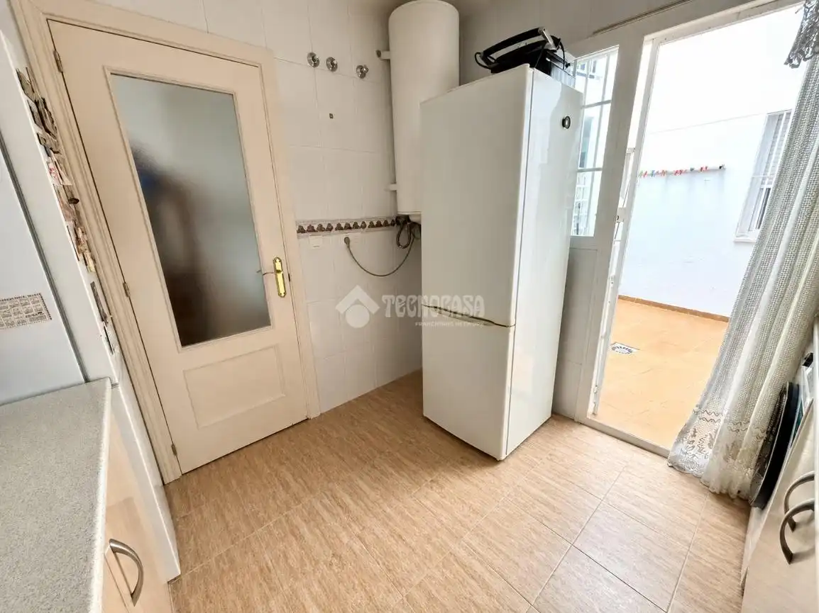 Kitchen of Flat for sale in Benalmádena