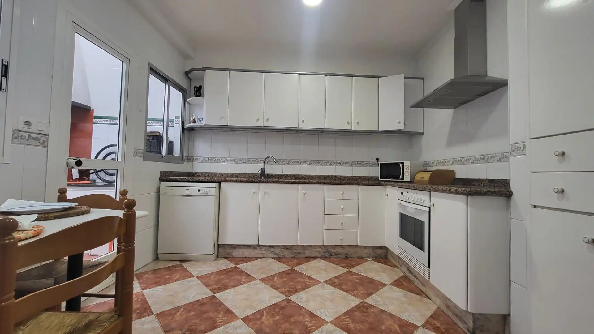 Cuina de Casa o xalet en venda en Montitxelvo / Montichelvo amb Aire condicionat, Calefacció i Terrassa
