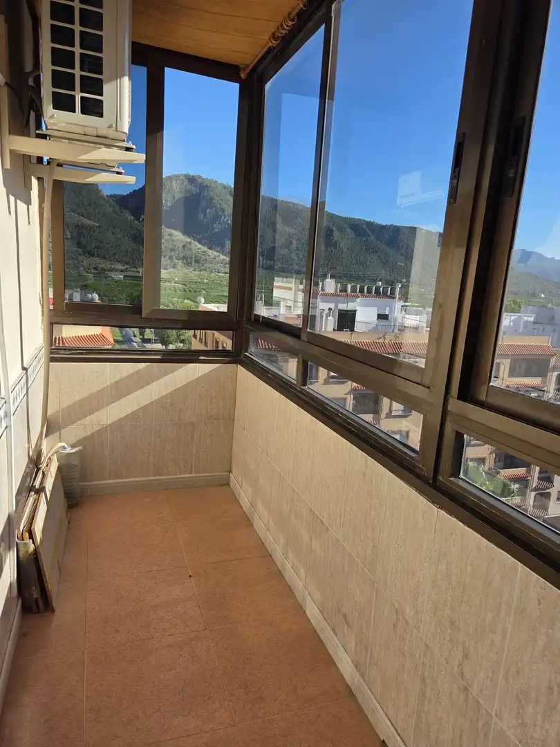 Terraza de Piso en venta en Tavernes de la Valldigna con Aire acondicionado