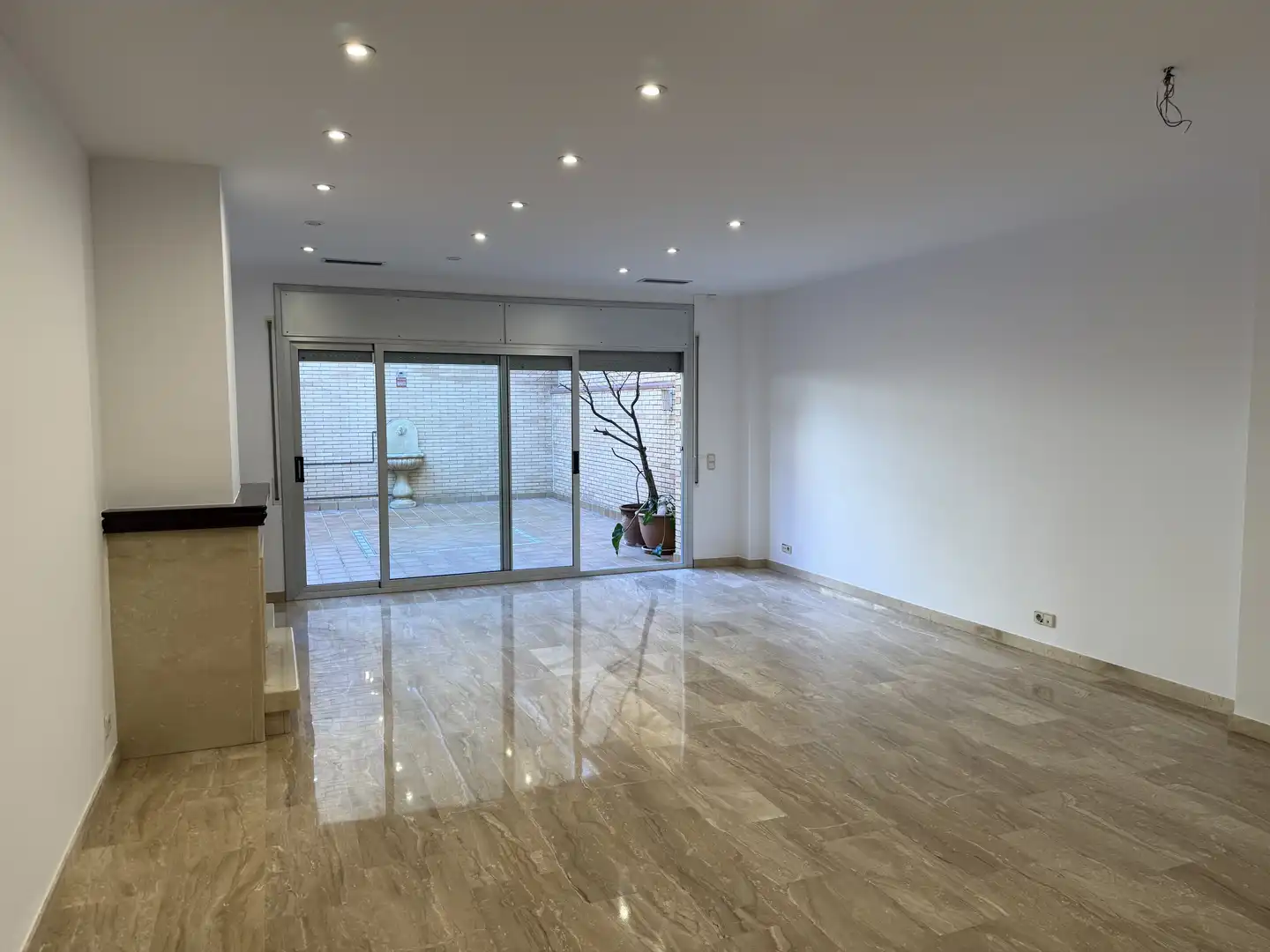 Sala d'estar de Casa adosada en venda en Mataró amb Calefacció