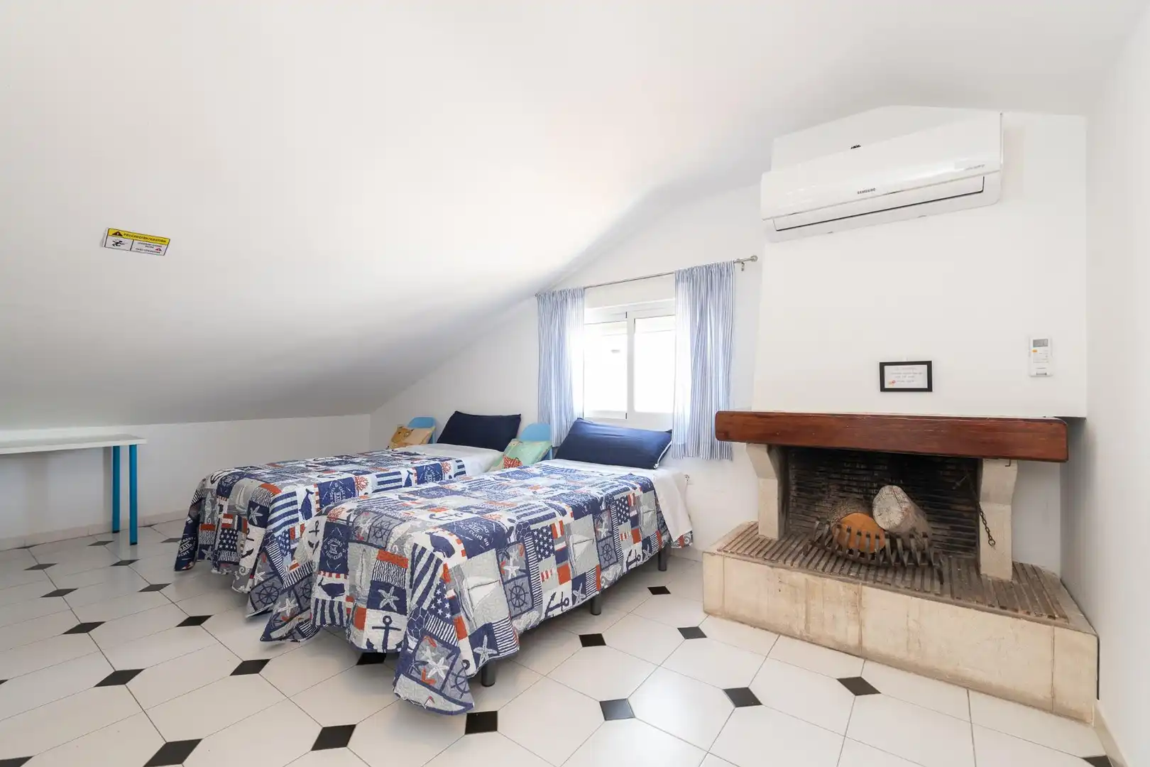 Bedroom of Detached homes for sale in Málaga  with Terrace, Balcony and Community pool