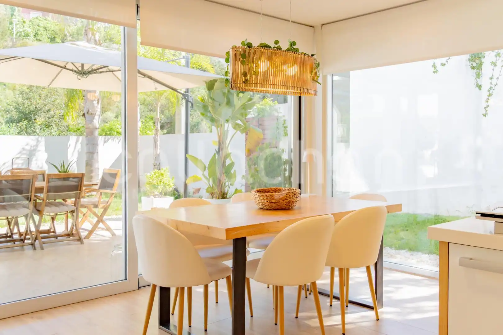 Comedor de Casa o chalet en venta en Chiva con Aire acondicionado, Calefacción y Jardín privado
