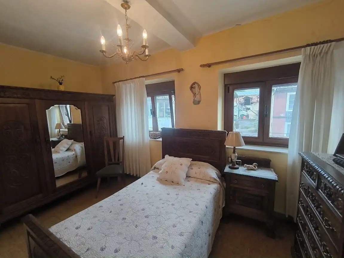 Habitación de Casa o chalet en venta en Mieres (Asturias) con Calefacción