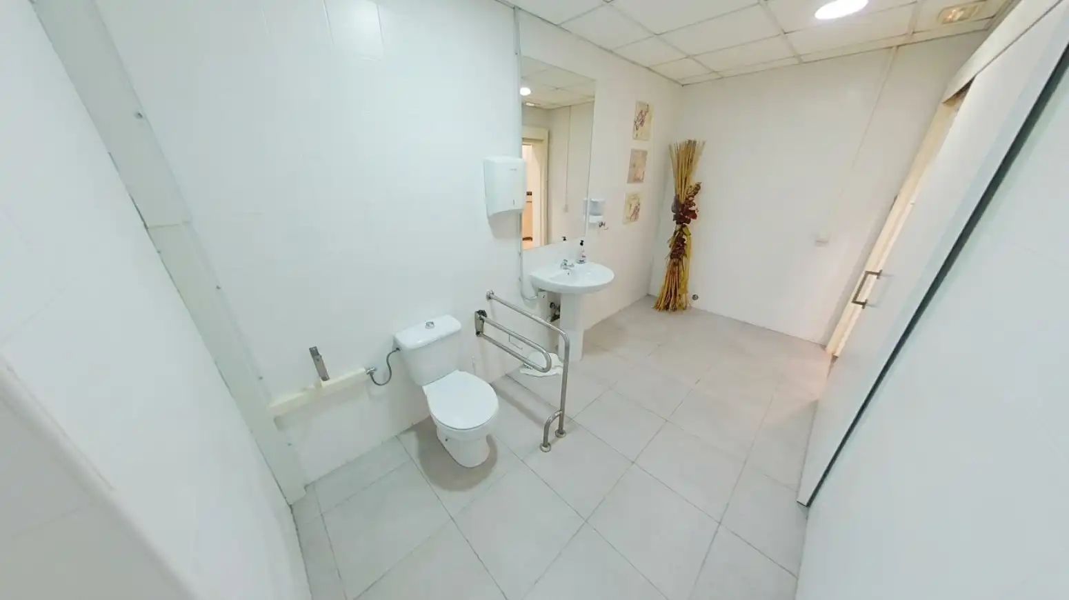Local comercial en venda a Sud, imagen 6