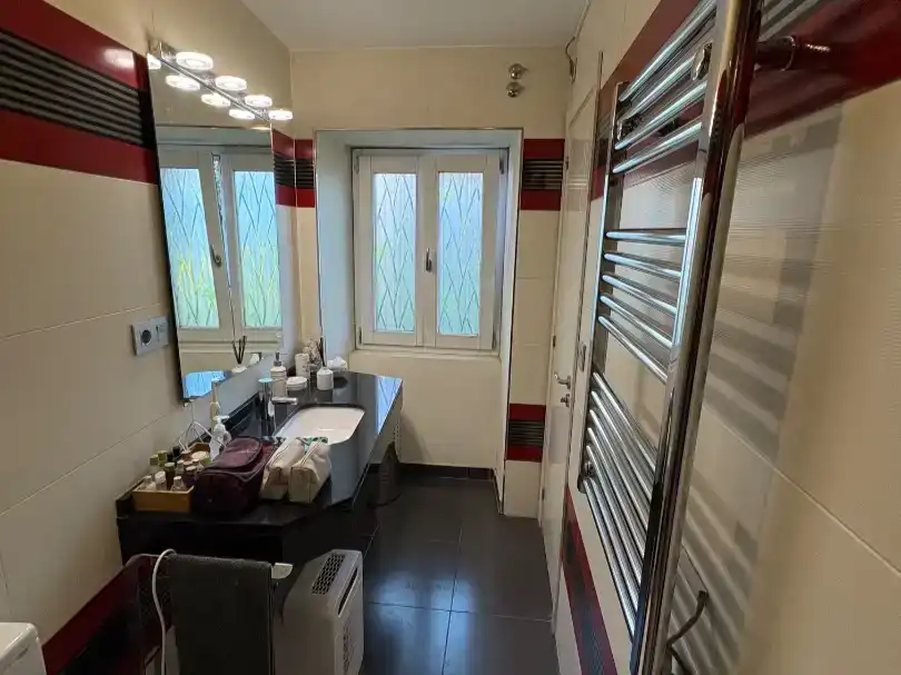 Bathroom of Flat for sale in Santiago de Compostela 