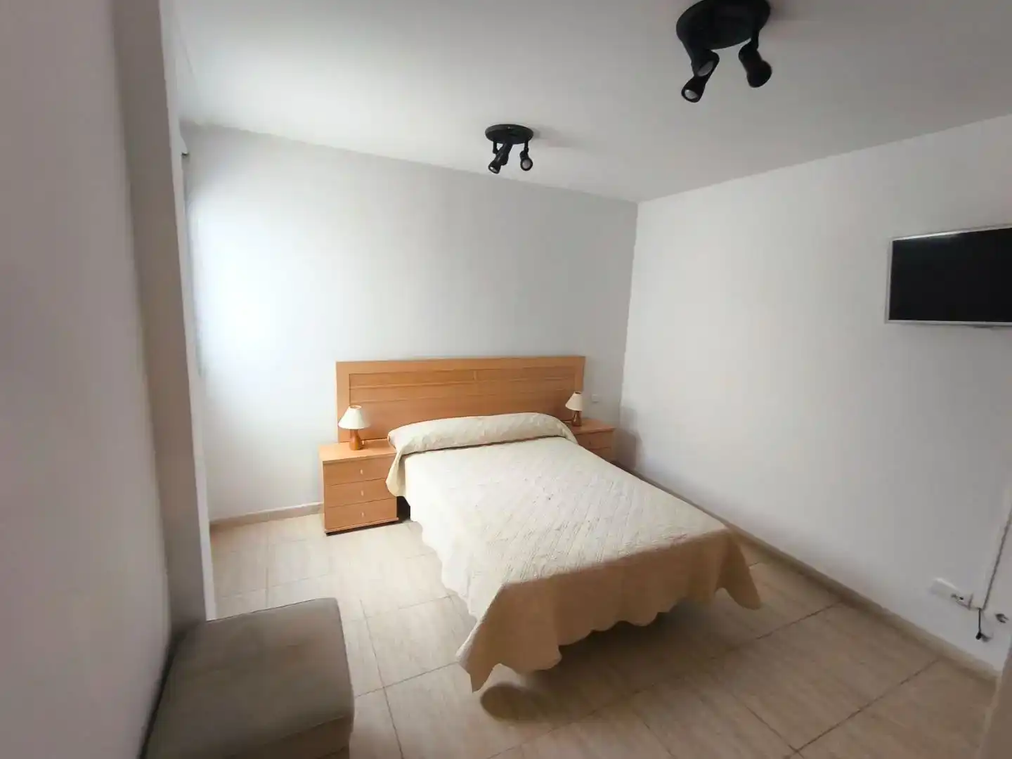 Habitación de Piso en venta en Las Palmas de Gran Canaria con Amueblado, Horno y Lavadora