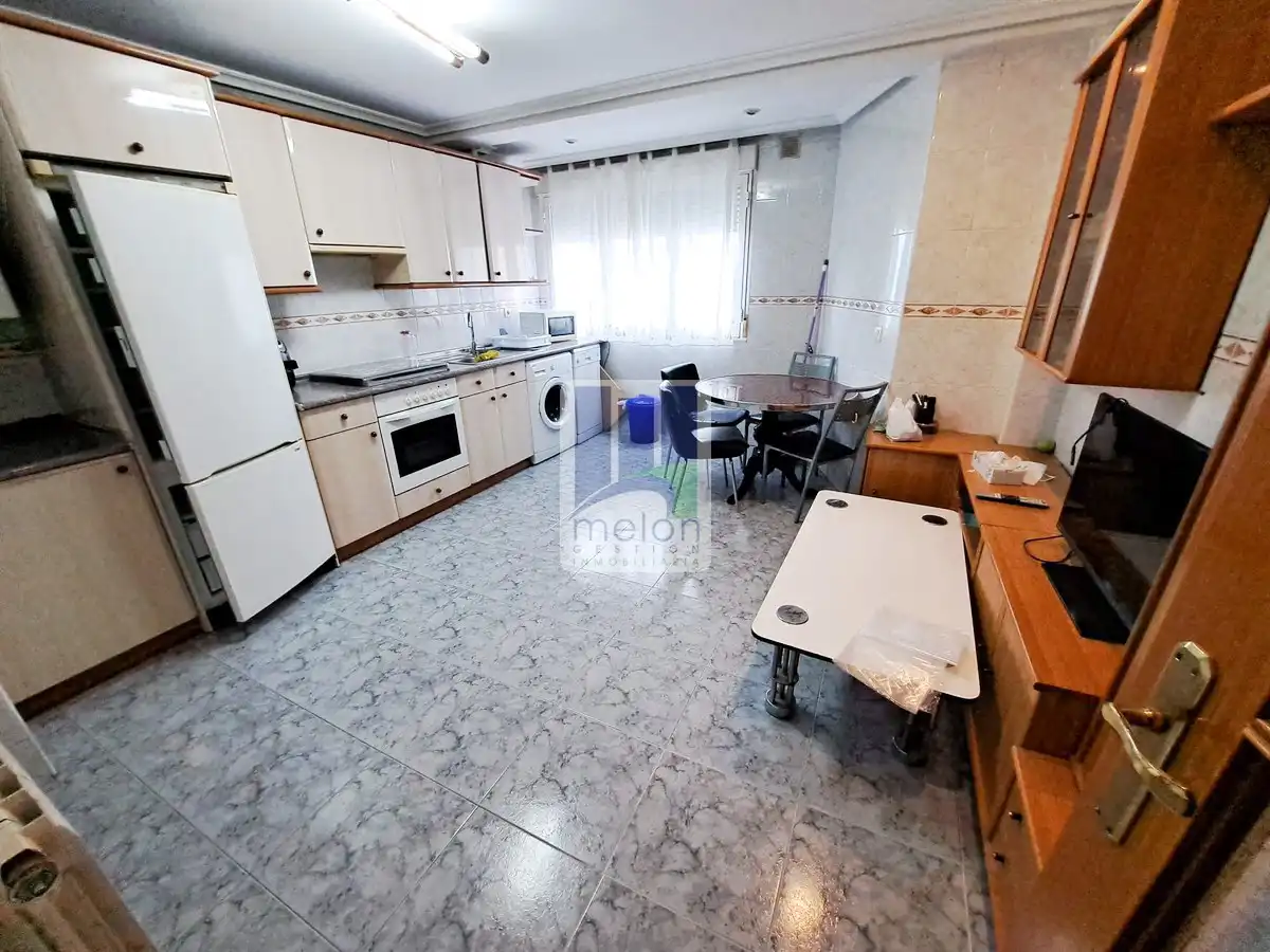 Cuina de Pis en venda en Burgos amb Traster