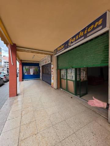 Local comercial en Alquiler en S'Arenal