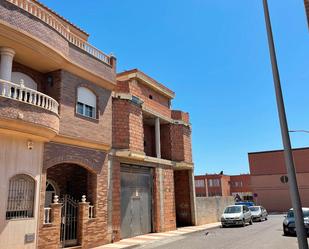 Vista exterior de Casa adosada en venda en Roquetas de Mar