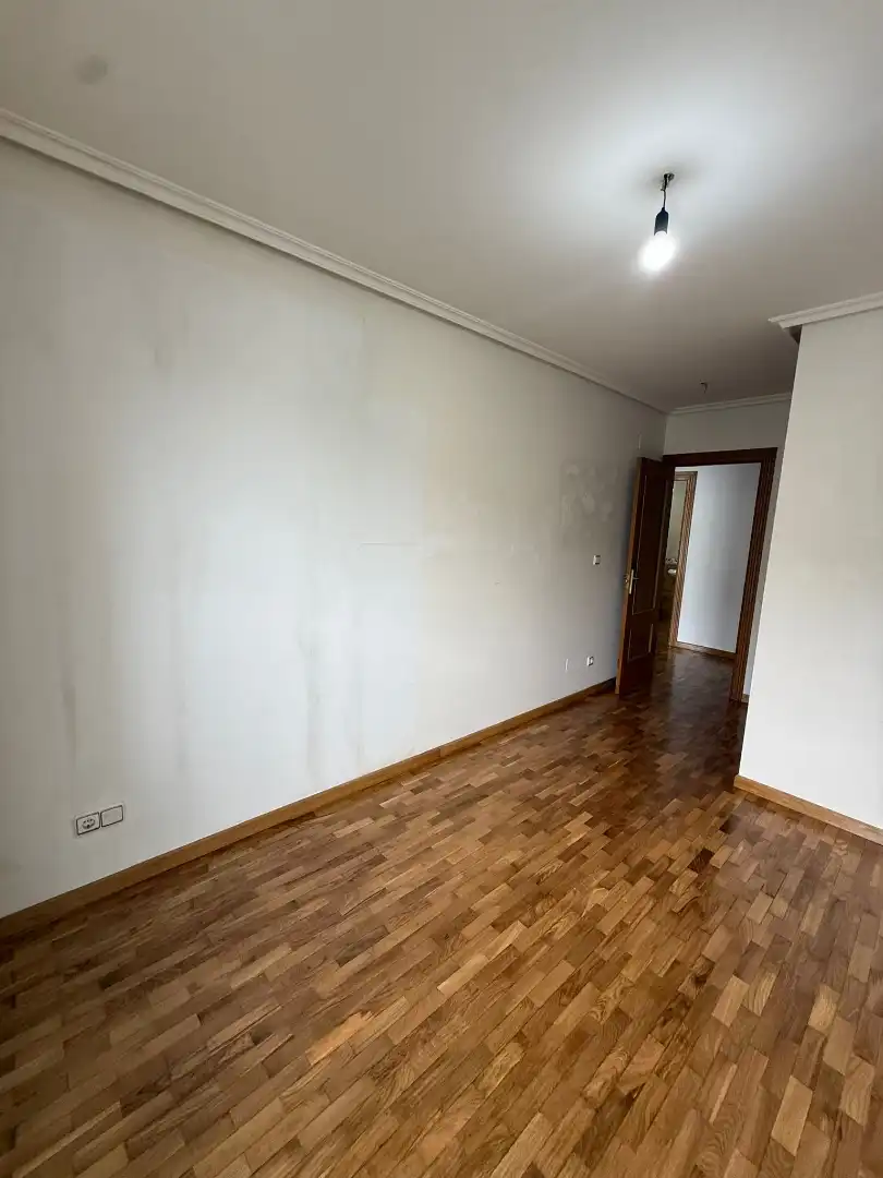 Flat for sale in Oviedo   with Heating