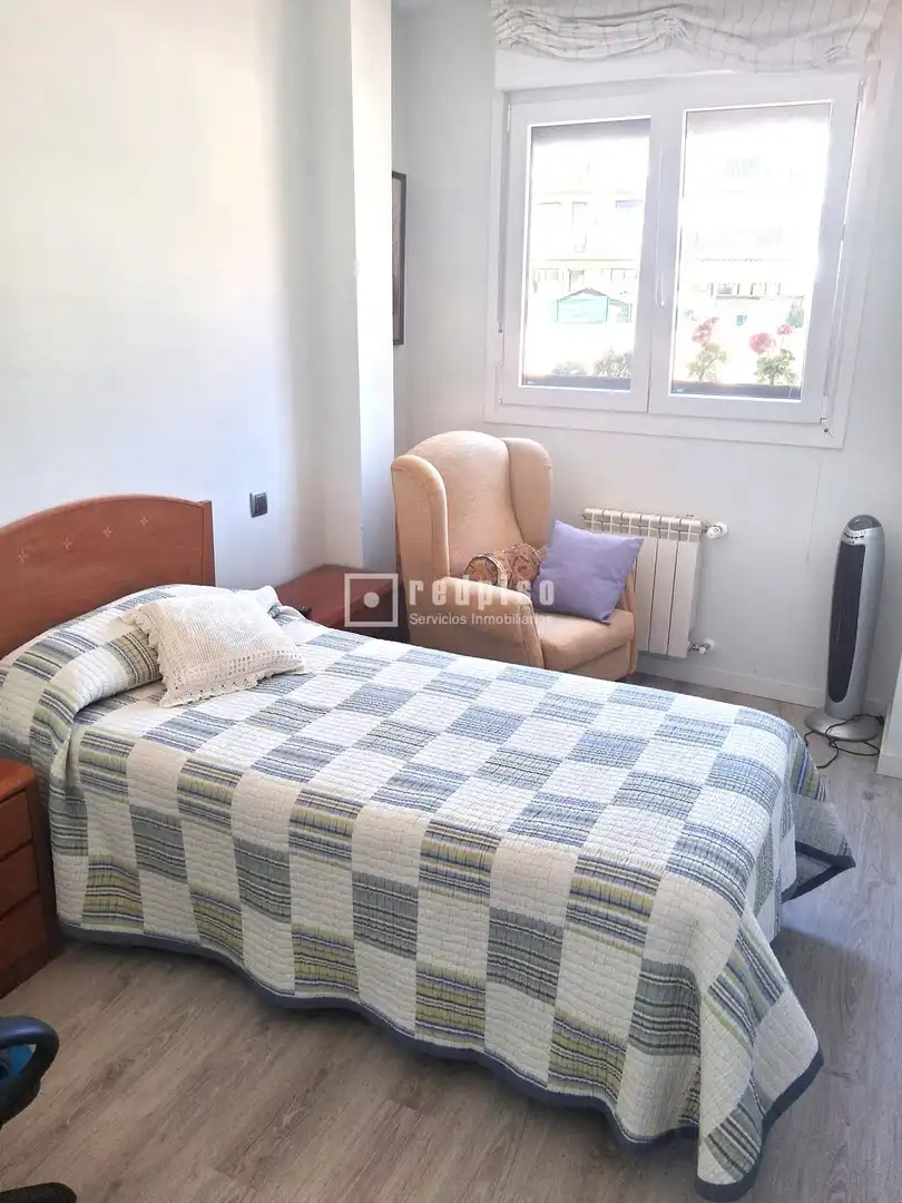Schlafzimmer von Wohnung zum Verkauf in Madrid mit Klimaanlage, Heizung und Terrasse
