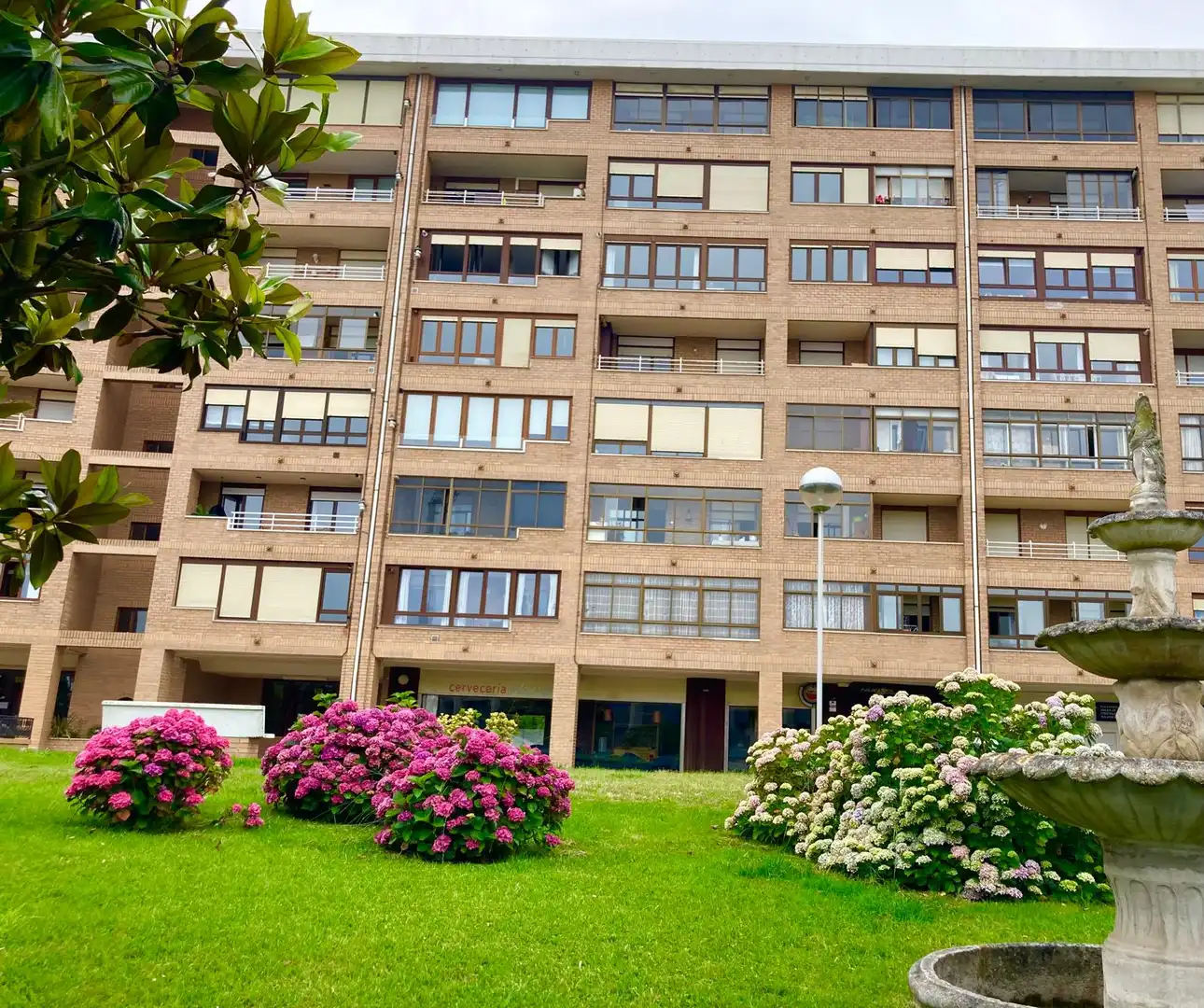 Vista exterior de Apartament de lloguer en Santander amb Parquet, Terrassa i Moblat