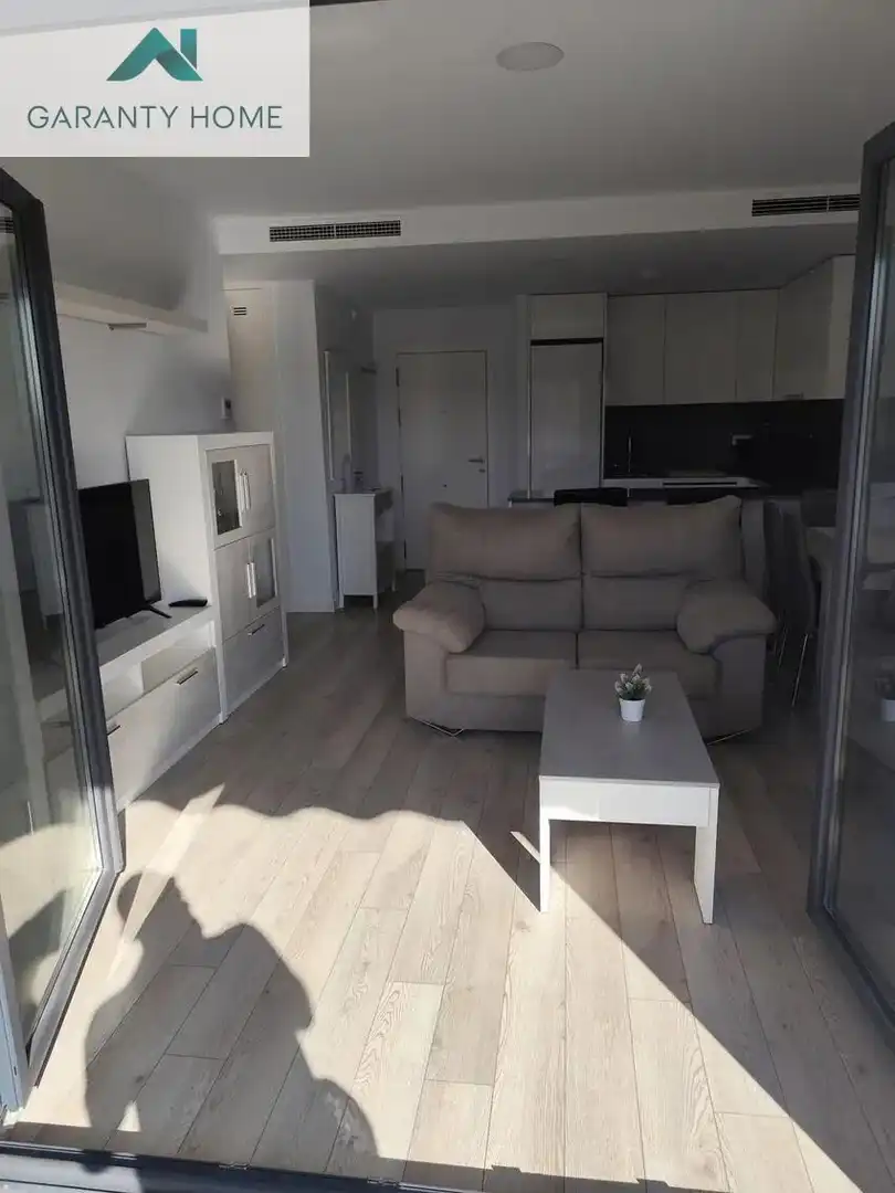Sala de estar de Piso de alquiler en Vélez-Málaga con Aire acondicionado, Jardín privado y Terraza