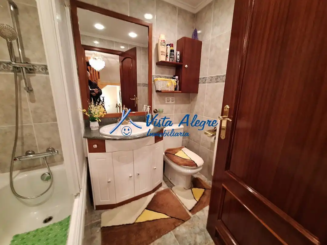 Baño de Casa adosada en venta en Casalarreina con Calefacción, Jardín privado y Parquet