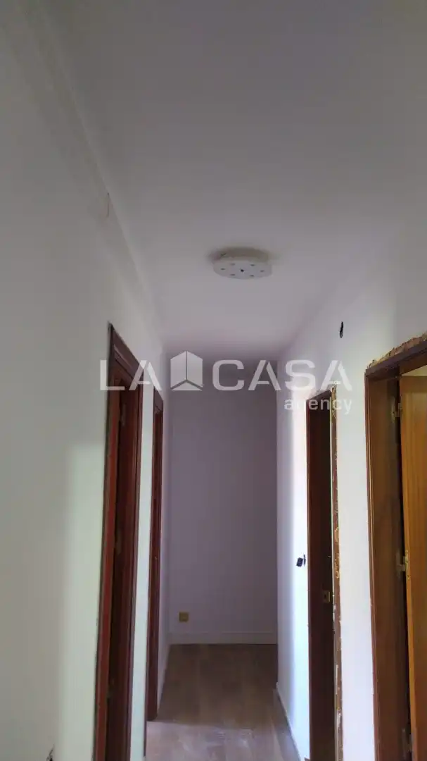 Piso en venta en Algeciras con Terraza, Horno y Lavadora