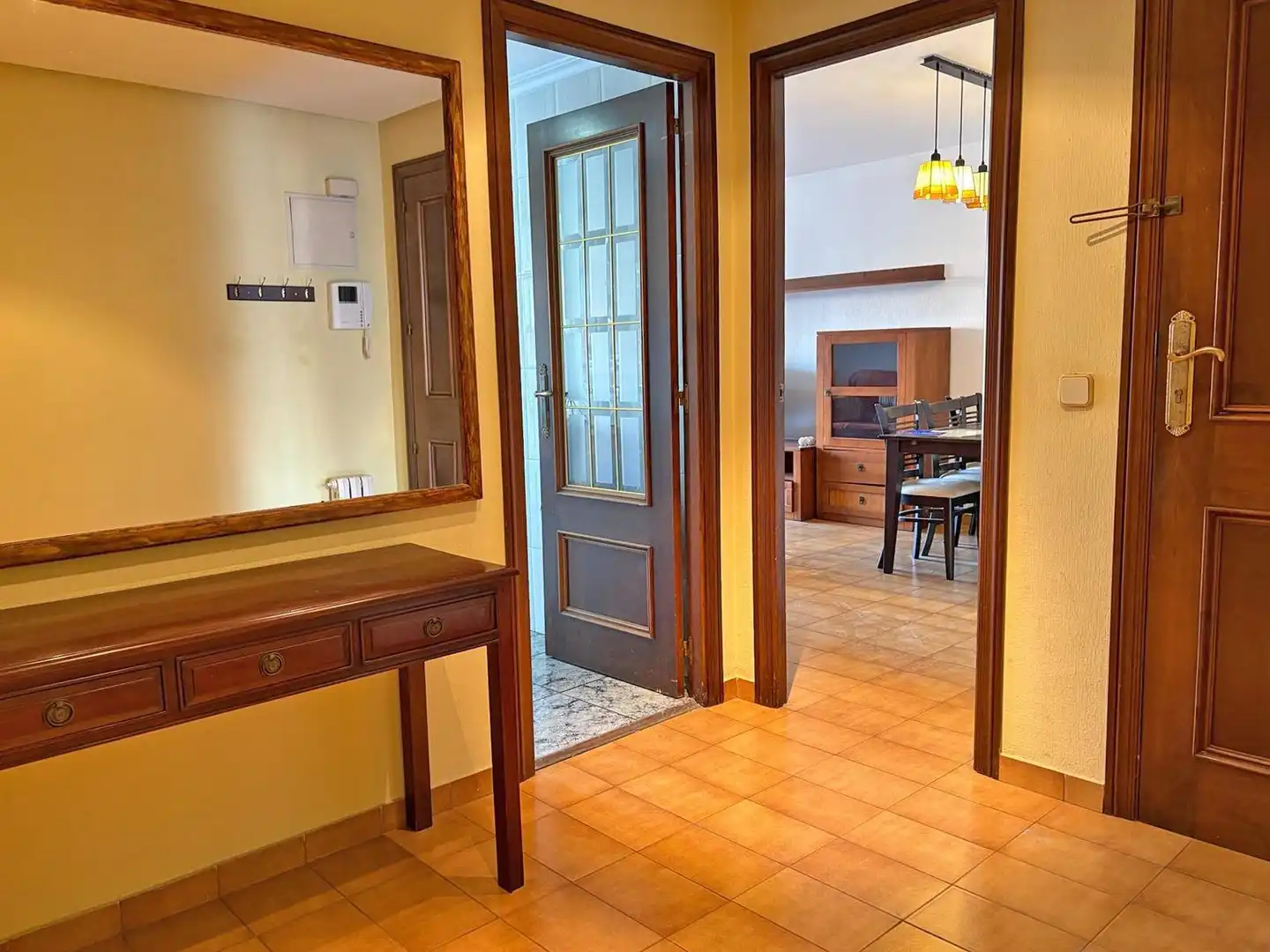 Wohnung zum Verkauf in Alicante / Alacant mit Klimaanlage, Heizung und Terrasse