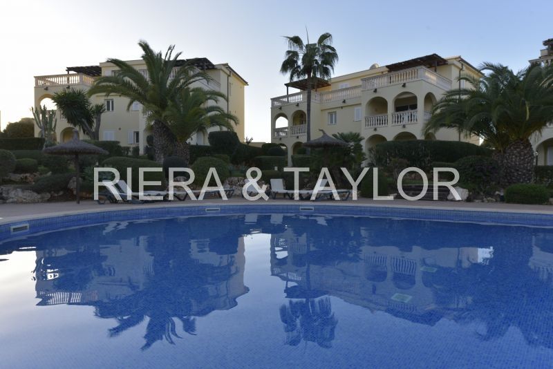 Piscina de Casa adosada en venda en Manacor