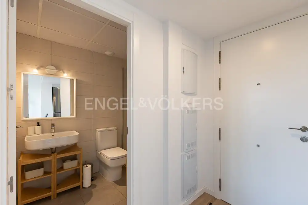 Bathroom of Flat for rent in Valencia  with Air Conditioner, Heating and Parquet flooring