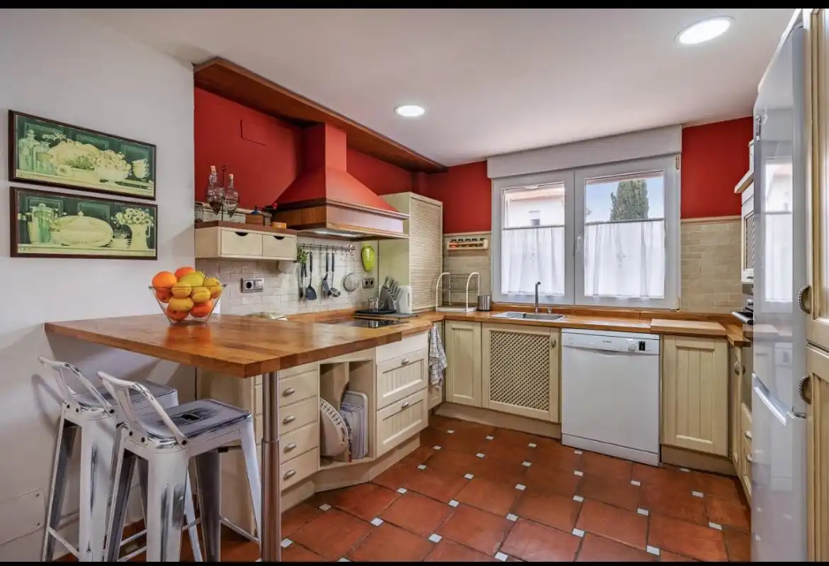 Kitchen of Houses for rent in Monachil  with Air Conditioner, Heating and Private garden