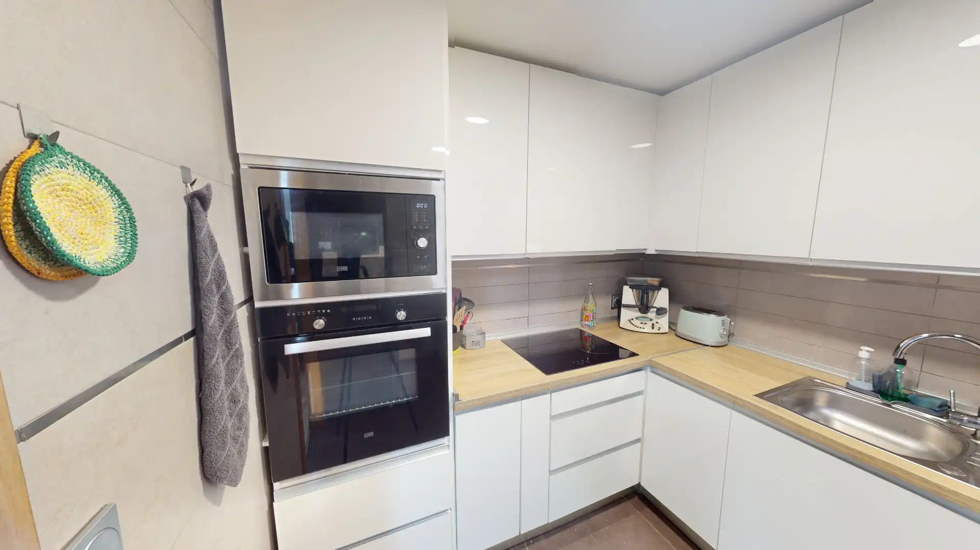 Kitchen of Flat for sale in Elche / Elx  with Furnished