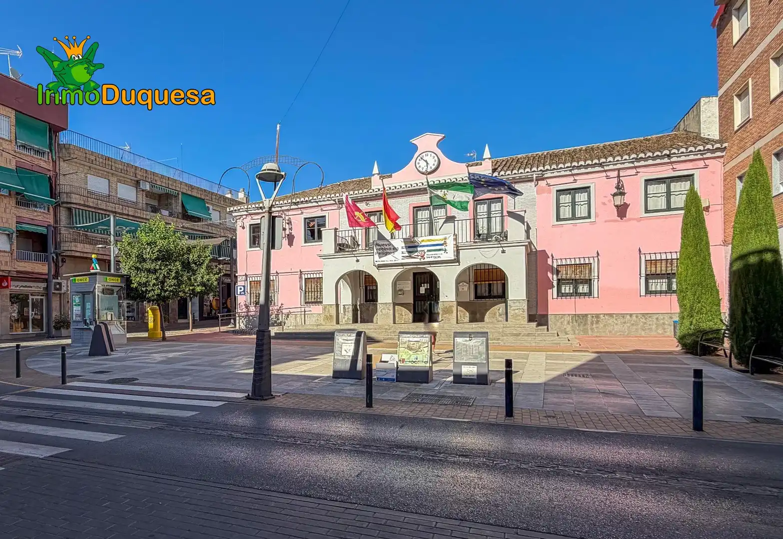 Local comercial en venda a Calle del Pintor Velázquez 10
