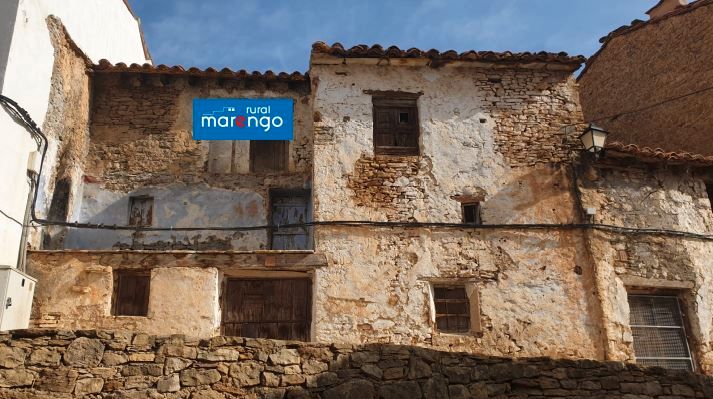 Vista exterior de Casa o xalet en venda en La Iglesuela del Cid amb Terrassa i Traster