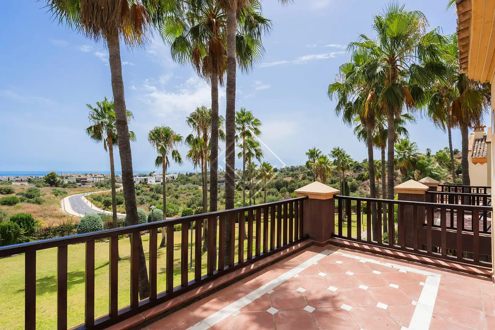 Chalet con piscina en venta en Milla de Oro, imagen 13