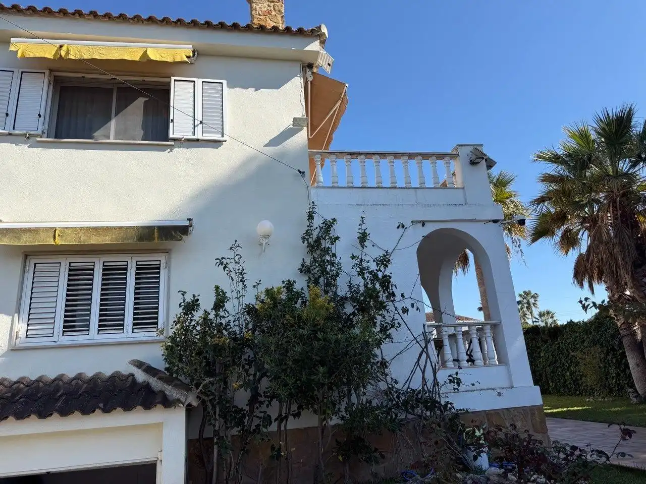 Vista exterior de Casa o chalet en venta en L'Eliana con Aire acondicionado, Calefacción y Jardín privado