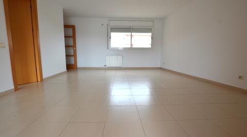 Photo 3 of Flat for sale in Carrer Prat de la Riba, 68, Les Salines - Pla de Sant Pere, Barcelona