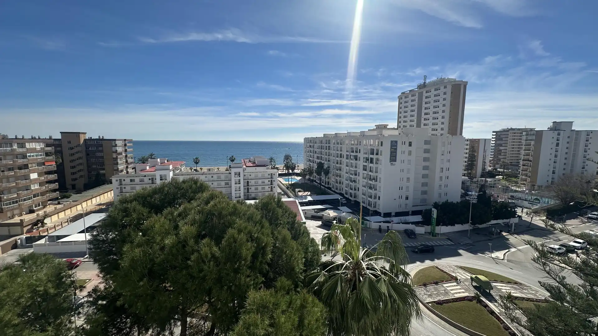 Vista exterior de Apartament de lloguer en Fuengirola amb Jardí privat i Piscina comunitària