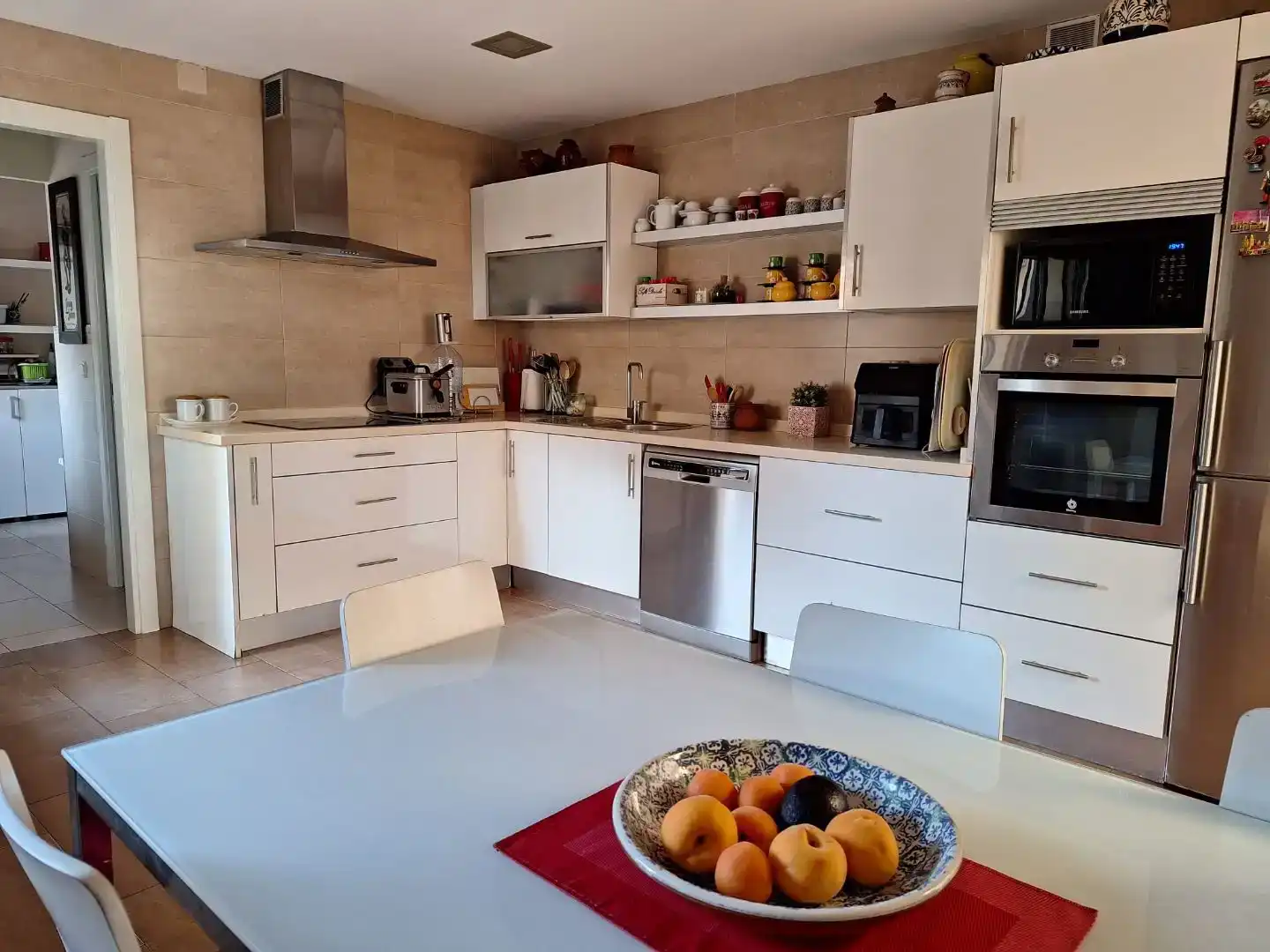 Cuina de Casa o xalet en venda en Málaga Capital amb Aire condicionat