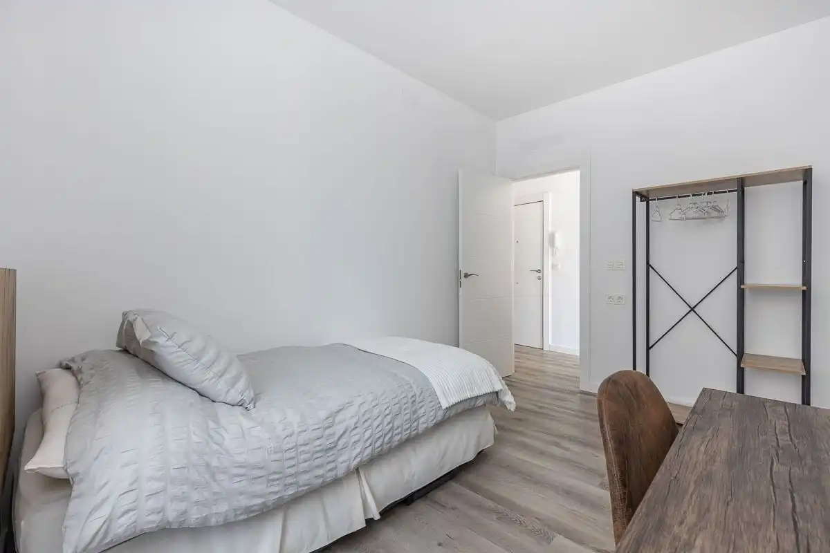 Dormitori de Pis de lloguer en Granada amb Aire condicionat, Calefacció i Parquet