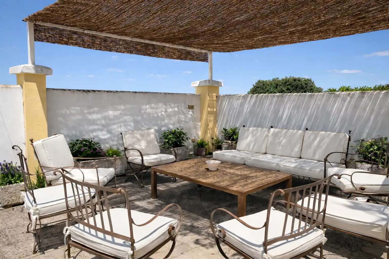 Terrassa de Finca rústica en venda en Badajoz amb Jardí privat, Terrassa i Piscina
