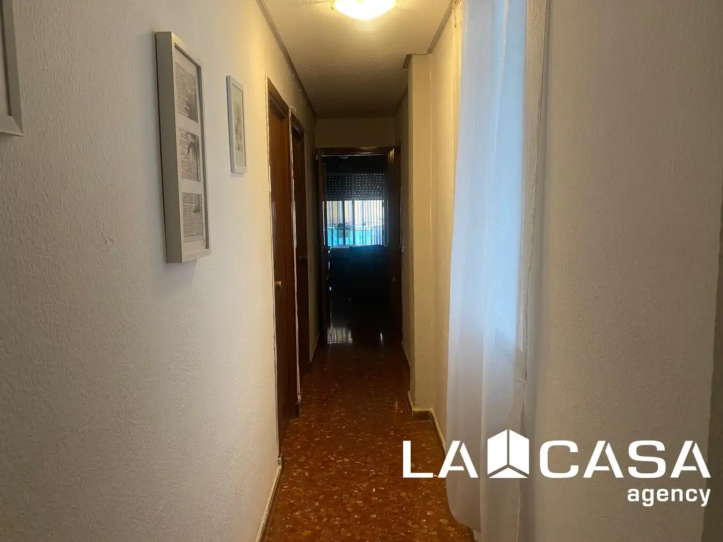 Wohnung zum Verkauf in Dos Hermanas mit Klimaanlage und Terrasse