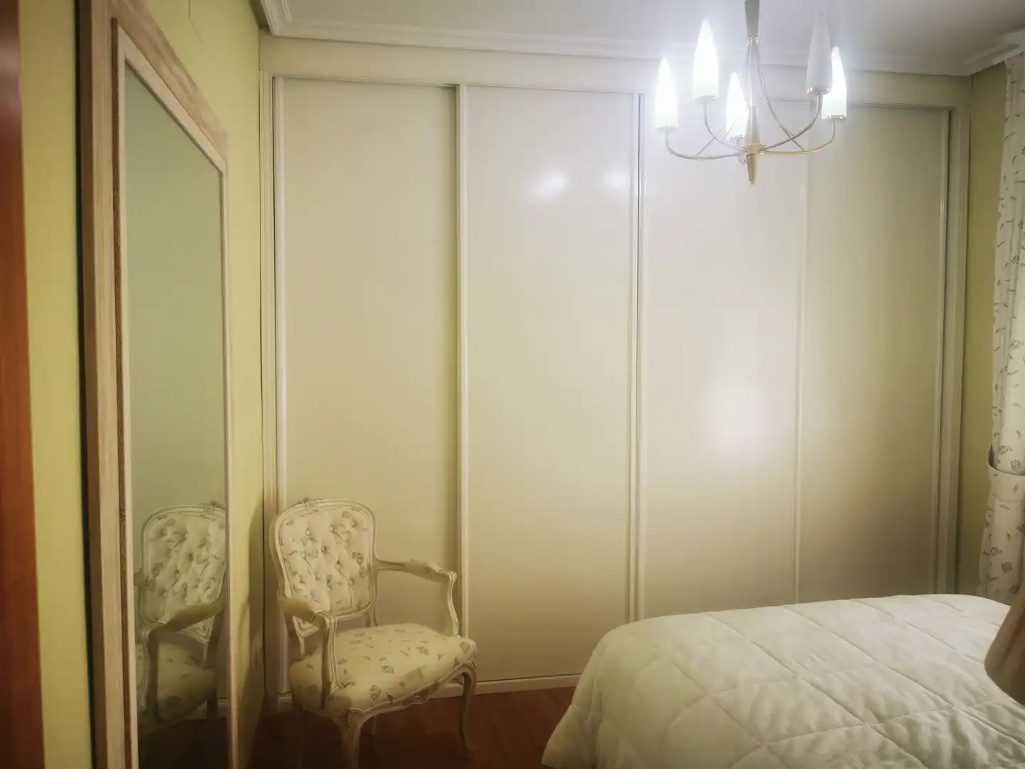 Bedroom of Flat for rent in Salamanca  with Heating, Parquet flooring and Furnished